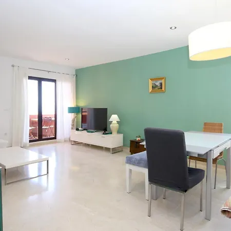 Town Eddie Apartmán Estepona